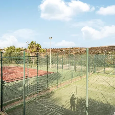 Beautiful In Benahavis With Outdoor Swimming Pool, Jacuzzi And 1 Bedrooms Estepona