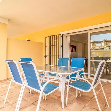 Beautiful In Benahavis With Outdoor Swimming Pool, Jacuzzi And 1 Bedrooms Estepona